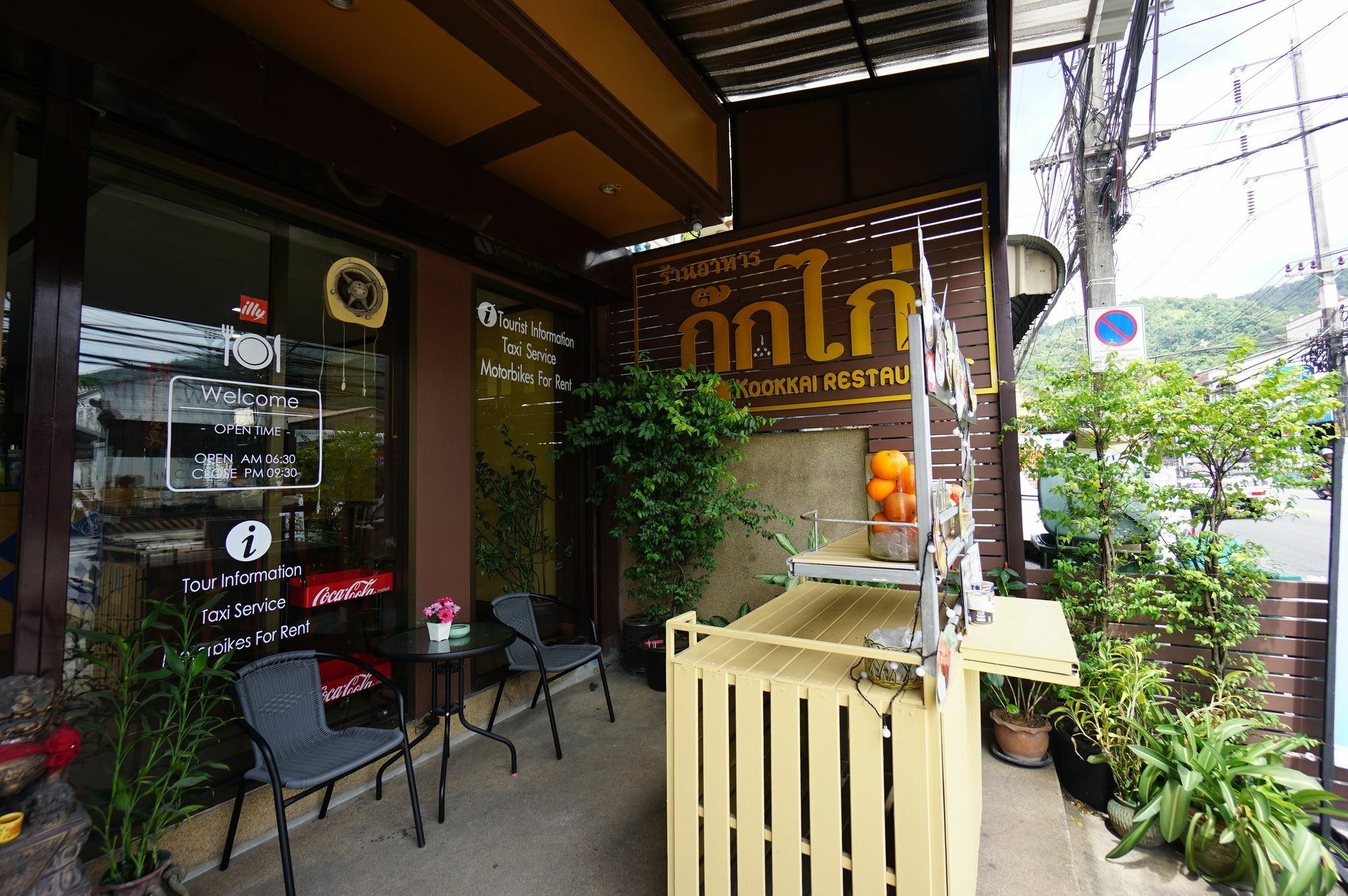 Kookkai House Hostel Patong Bagian luar foto
