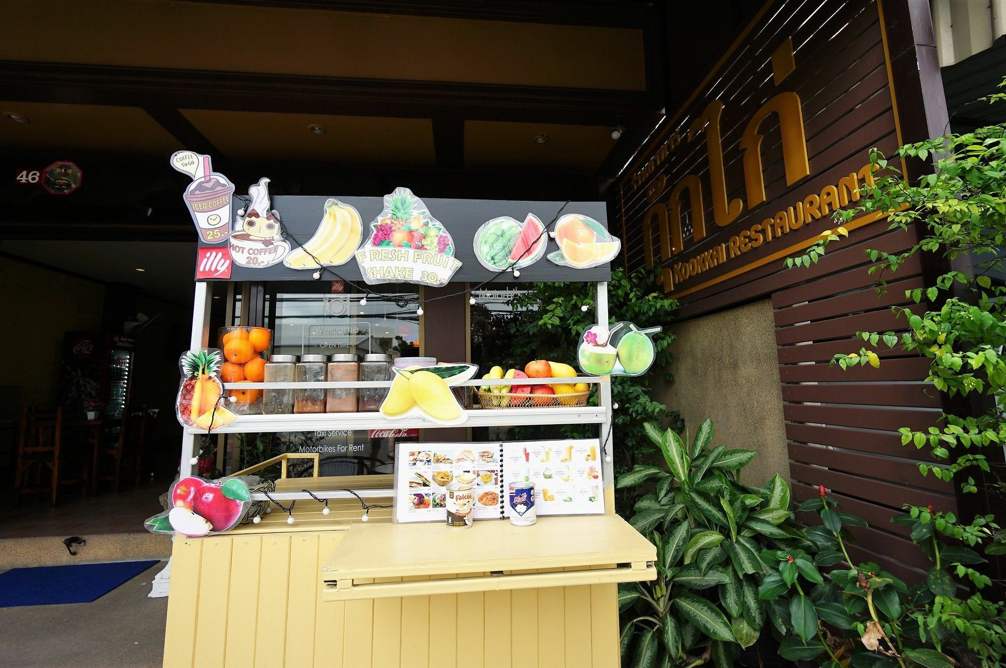 Kookkai House Hostel Patong Bagian luar foto