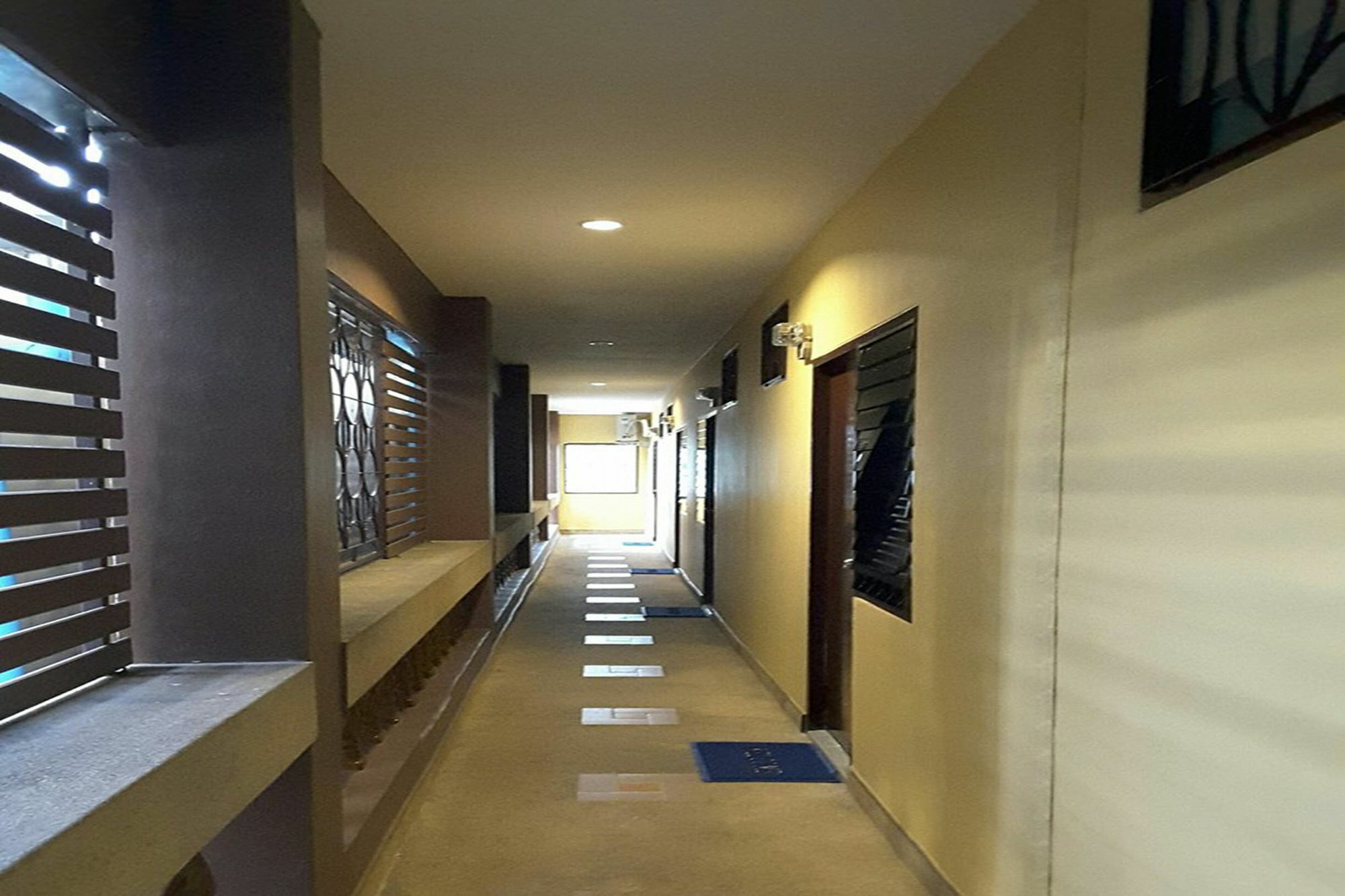 Kookkai House Hostel Patong Bagian luar foto